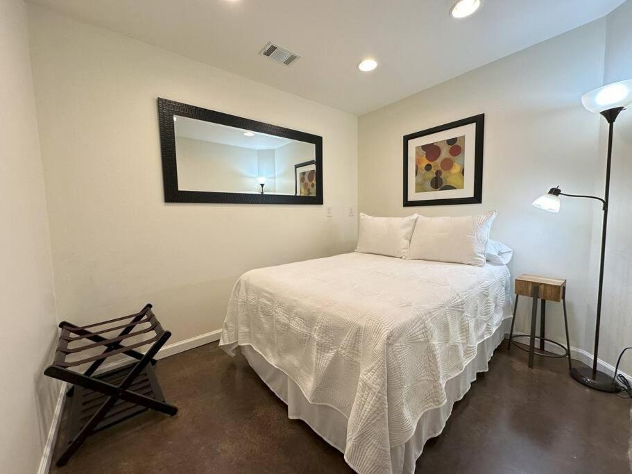 Appartamento Haven At Hazel~Downtown Loft Demorest Esterno foto