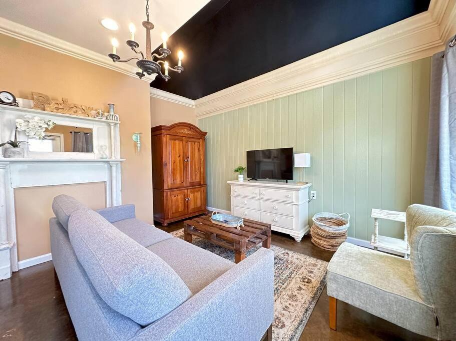 Appartamento Haven At Hazel~Downtown Loft Demorest Esterno foto