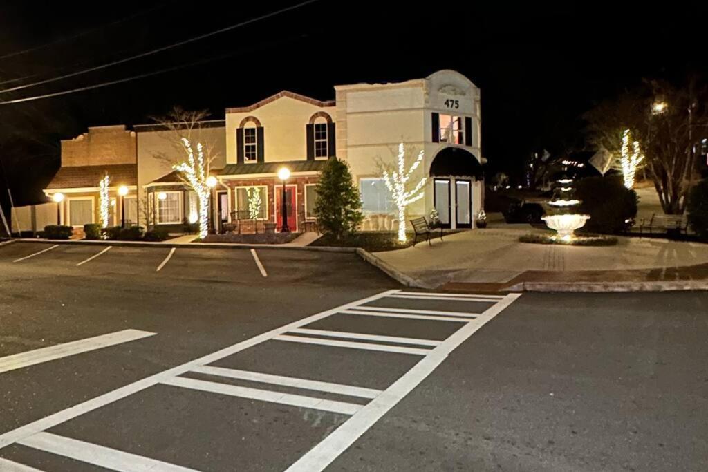 Appartamento Haven At Hazel~Downtown Loft Demorest Esterno foto