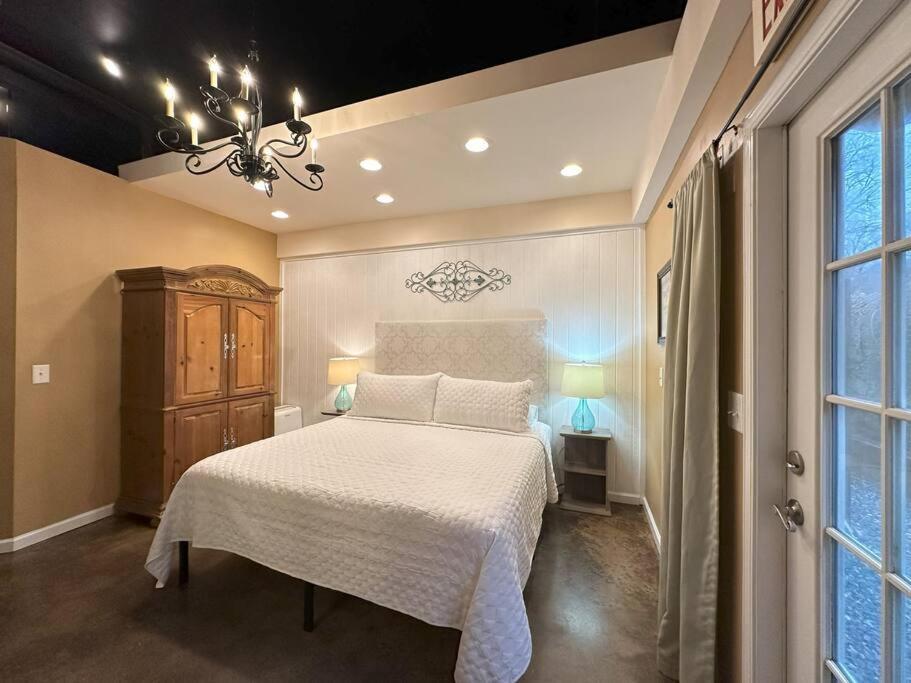 Appartamento Haven At Hazel~Downtown Loft Demorest Esterno foto
