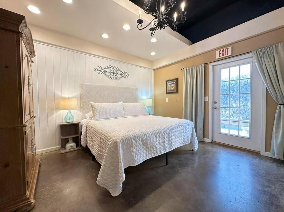 Appartamento Haven At Hazel~Downtown Loft Demorest Esterno foto