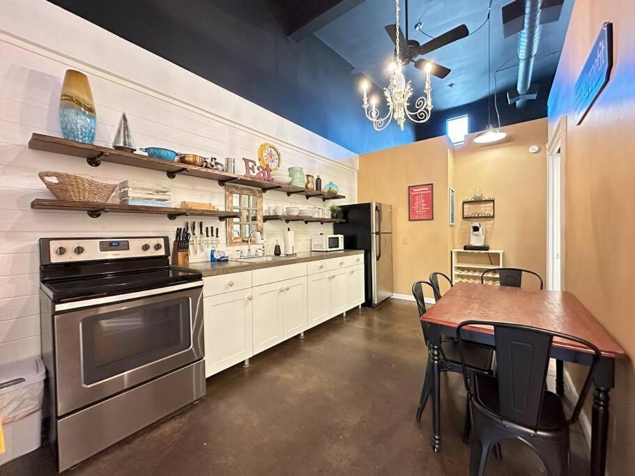Appartamento Haven At Hazel~Downtown Loft Demorest Esterno foto