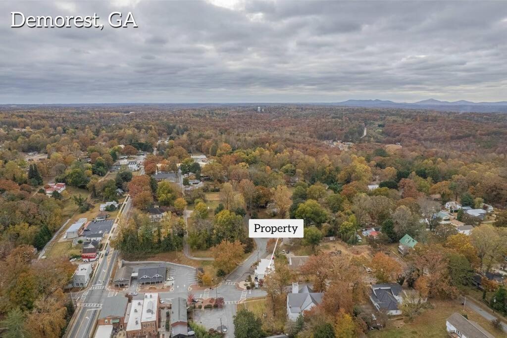 Appartamento Haven At Hazel~Downtown Loft Demorest Esterno foto
